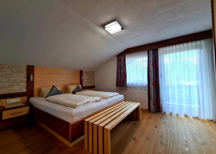 Luttinger-hohenegg *